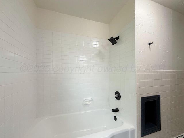 3201 S Grand St, Amarillo, TX 79103 - bathroom featuring bathtub / shower combination