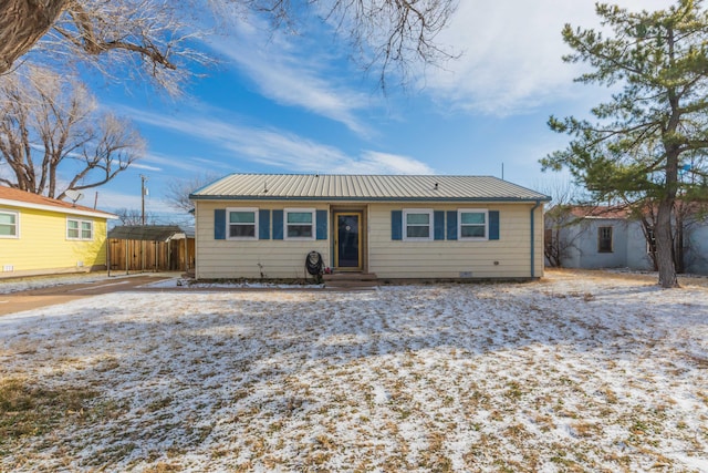 1102 Franklin Ave, Panhandle, TX 79068 - ranch-style house featuring a metal roof and entry steps