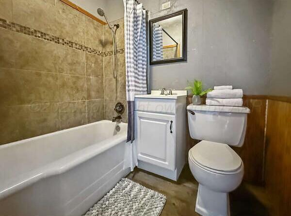 300 Estireno St, Borger, TX 79007 - photo 12