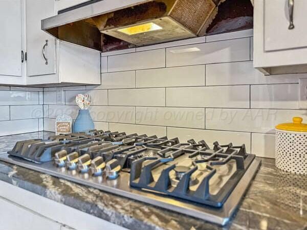 300 Estireno St, Borger, TX 79007 - photo 8