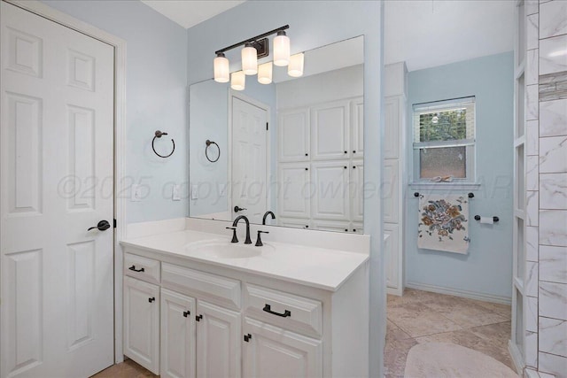 4022 Pinehurst Dr, Amarillo, TX 79109 - full bath featuring vanity