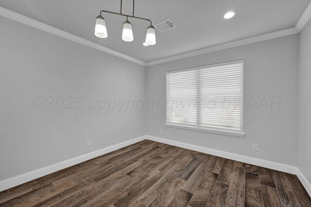 2709 Tampa Bay Ave, Amarillo, TX 79118 - unfurnished room with baseboards, dark wood-style floors, ornamental molding, and recessed lighting