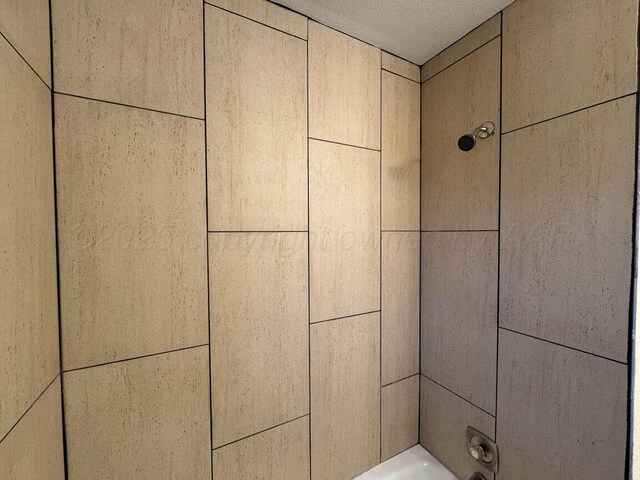5207 While A Way Rd, Amarillo, TX 79109 - bathroom view of shower / bath combination