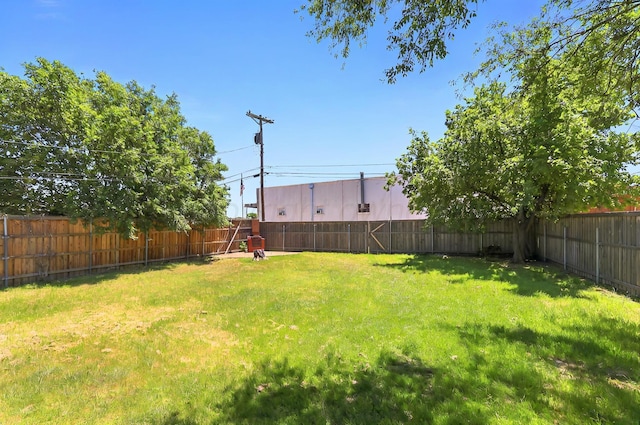 1603 SW 35th Ave, Amarillo, TX 79109 - view of yard