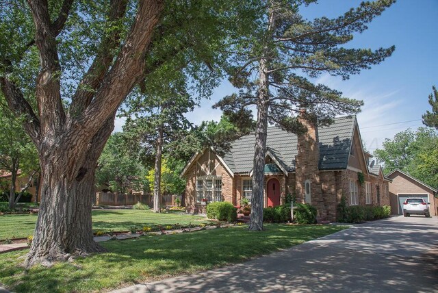 2122 S Hayden St, Amarillo, TX 79109 - tudor home with brick siding and driveway