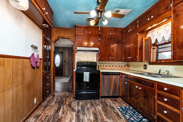 626 N Armstrong Ave, Tulia, TX 79088