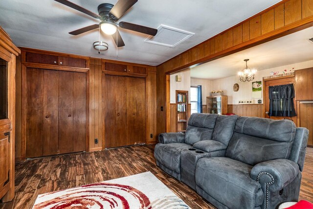 626 N Armstrong Ave, Tulia, TX 79088