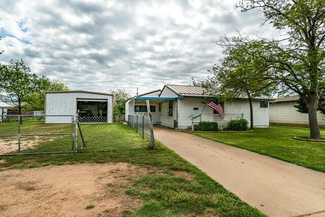626 N Armstrong Ave, Tulia, TX 79088