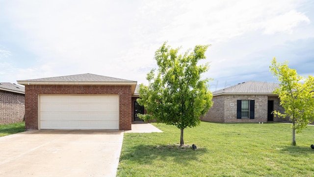 4607 Gloster St, Amarillo, TX 79118 - single story home featuring concrete driveway, brick siding, and a front lawn