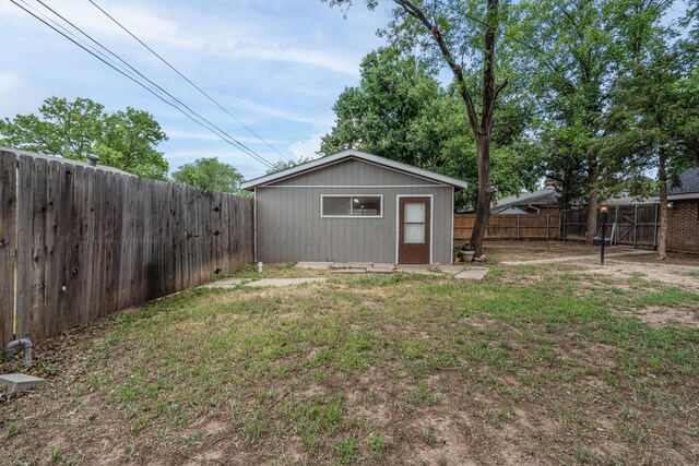 3408 Hawthorne Dr, Amarillo, TX 79109 - view of outdoor structure featuring an outdoor structure