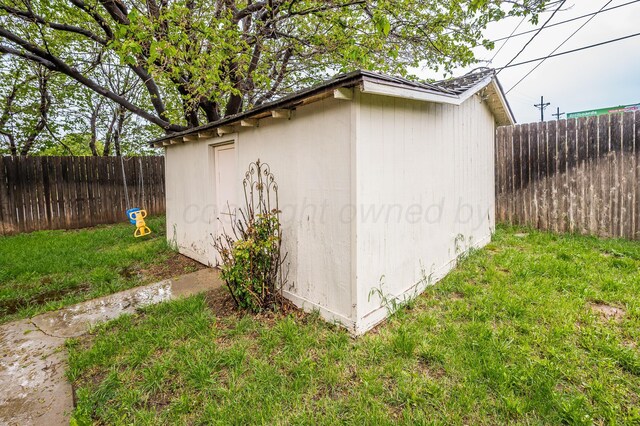7216 Gainsborough Rd, Amarillo, TX 79106 - view of shed