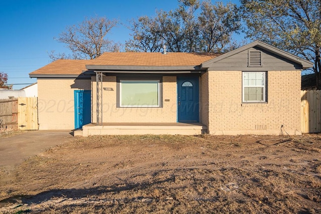 view of front of property