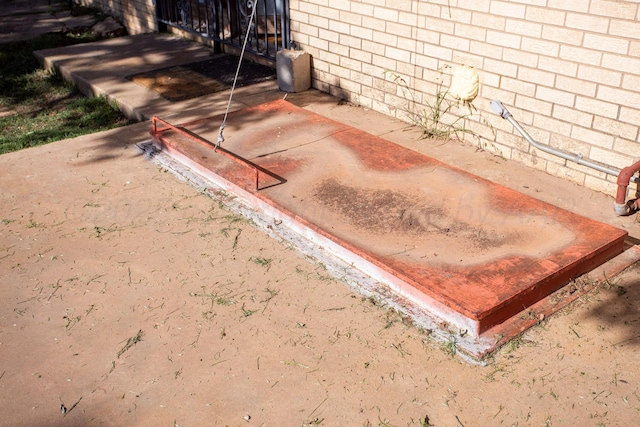 1626 N Apache St, Amarillo, TX 79107 - exterior view of brick siding