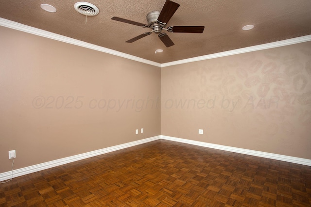 1626 N Apache St, Amarillo, TX 79107 - empty room with a ceiling fan, baseboards, a textured ceiling, and recessed lighting