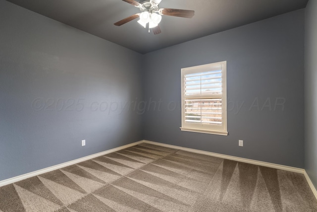 unfurnished room featuring carpet flooring, a ceiling fan, and baseboards