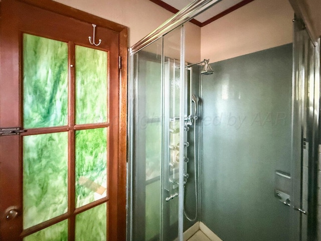 full bathroom featuring a stall shower