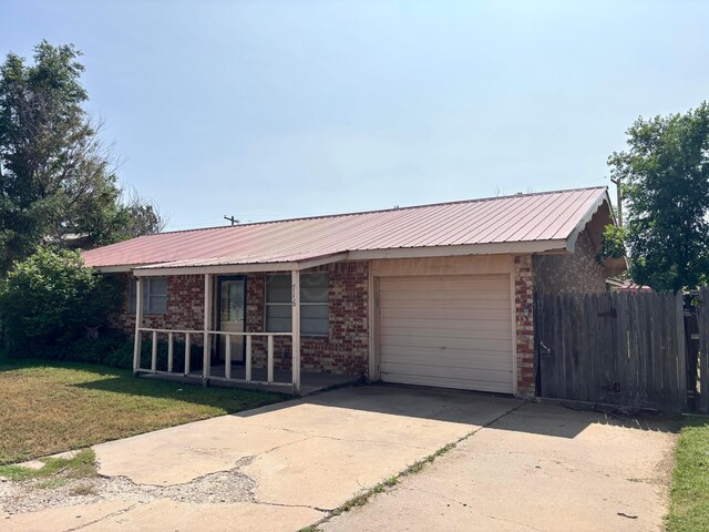 716 Collier Dr, Spearman, TX 79081 - photo 1