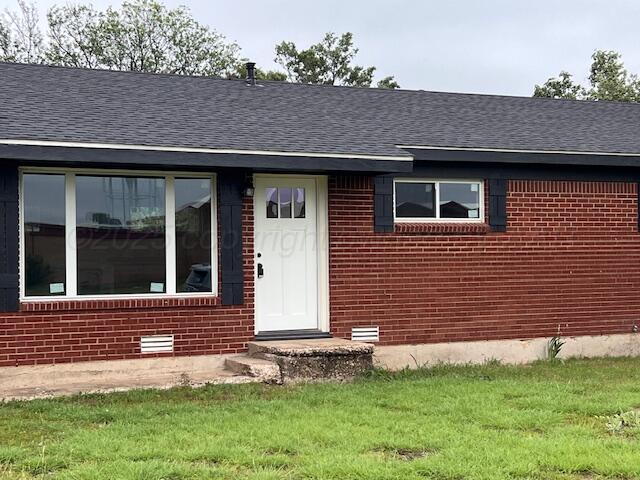 1705 S Grinnell St, Perryton, TX 79070 - photo 2