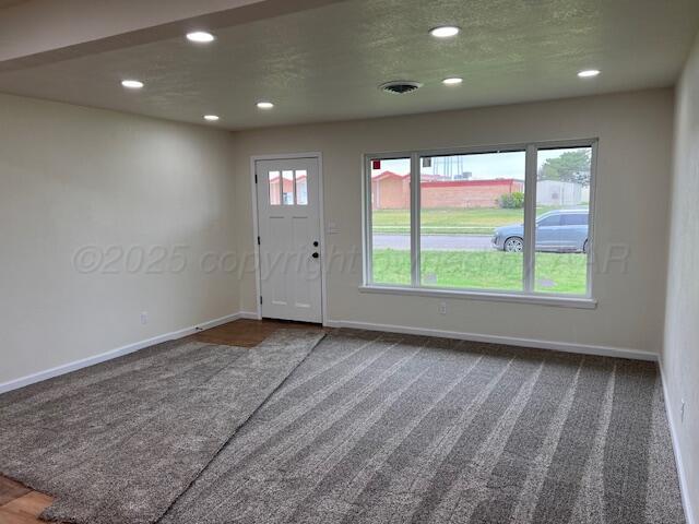 1705 S Grinnell St, Perryton, TX 79070 - photo 4