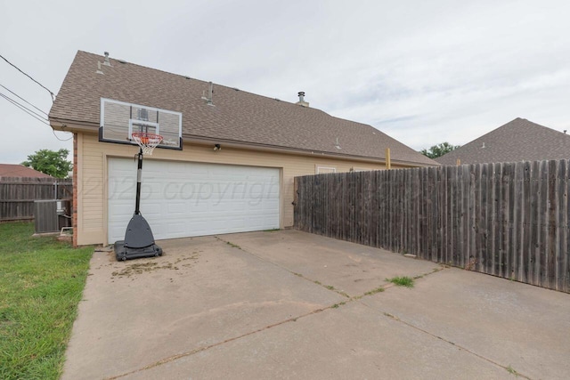 6205 S Bonham St, Amarillo, TX 79118 - garage with concrete driveway