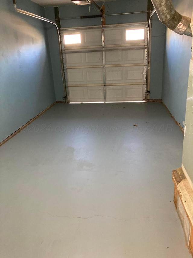 3706 Lenwood Dr, Amarillo, TX 79109 - view of garage