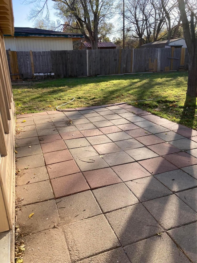 3706 Lenwood Dr, Amarillo, TX 79109 - view of patio
