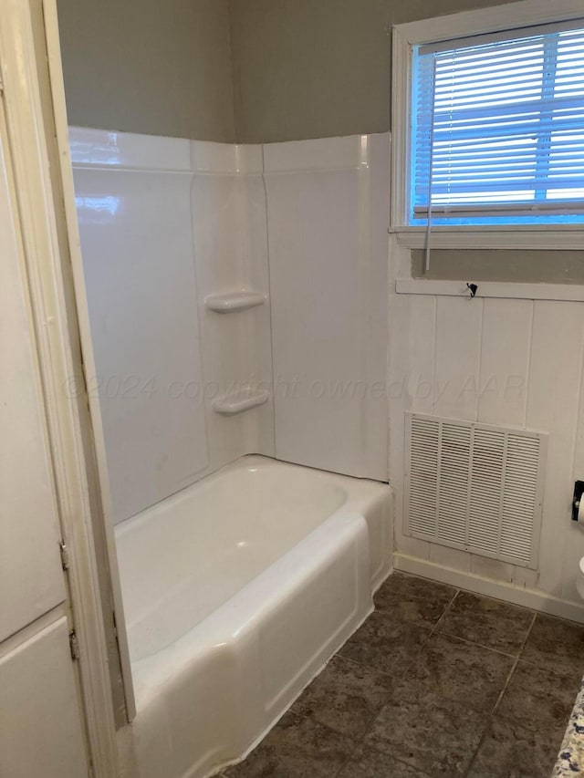 3706 Lenwood Dr, Amarillo, TX 79109 - full bathroom with shower / bath combination and toilet