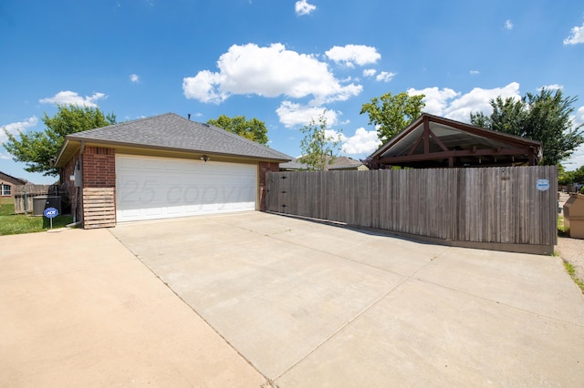 8102 Little Rock Dr, Amarillo, TX 79118 - garage with driveway
