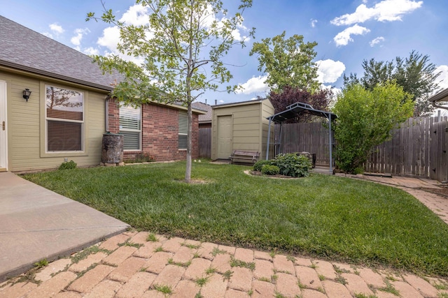 8102 Little Rock Dr, Amarillo, TX 79118 - view of yard with a carport