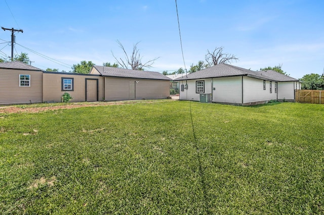 918 N Gray St, Amarillo, TX 79065 - rear view of house