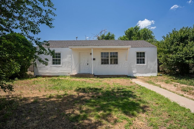 4360 S Polk St, Amarillo, TX 79110 - ranch-style home featuring a front lawn and a shingled roof