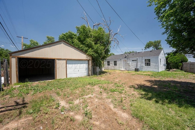 4360 S Polk St, Amarillo, TX 79110 - view of yard featuring an outbuilding and a detached garage
