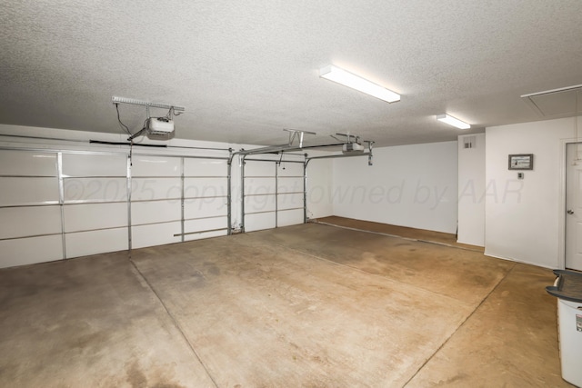 3001 Bismarck Ave, Amarillo, TX 79118 - garage featuring a garage door opener