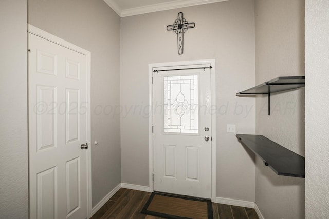 3001 Bismarck Ave, Amarillo, TX 79118 - entryway featuring crown molding, baseboards, and dark wood finished floors