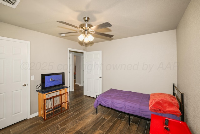 3001 Bismarck Ave, Amarillo, TX 79118 - bedroom with wood finished floors, baseboards, and ceiling fan