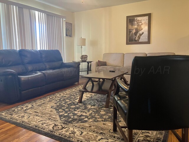 4307 W Hills Trl, Amarillo, TX 79106 - photo 2