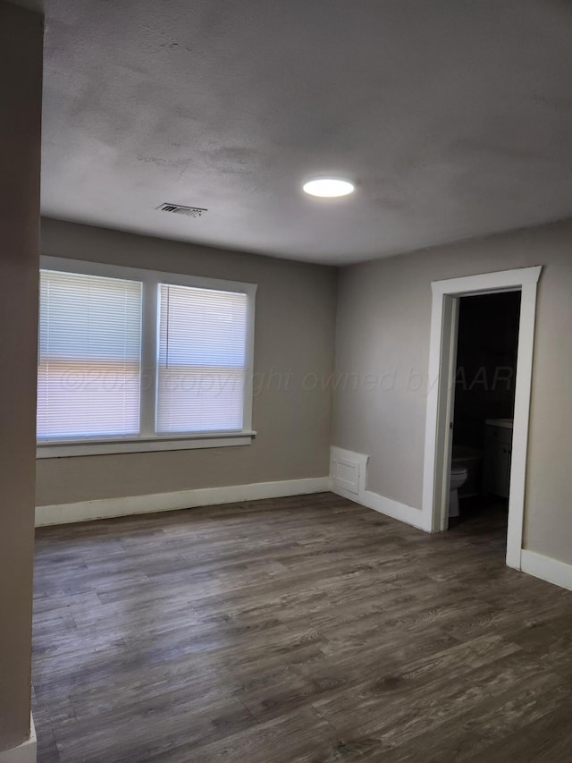 904 S Mississippi St, Amarillo, TX 79106 - empty room featuring wood finished floors and baseboards