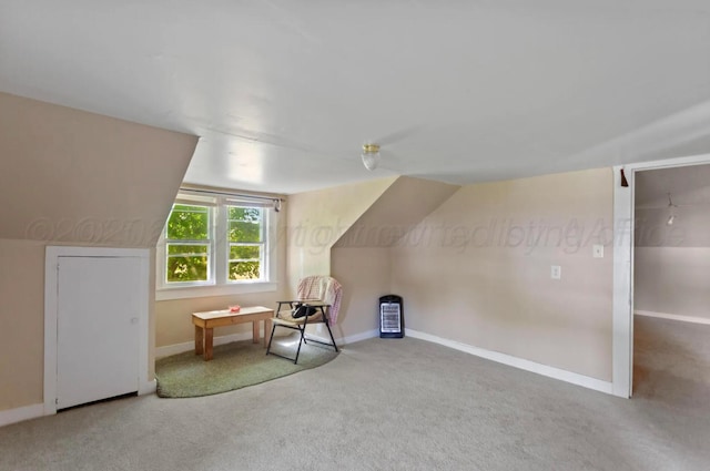 110 N Houston St, Shamrock, TX 79079 - bonus room featuring carpet floors and vaulted ceiling