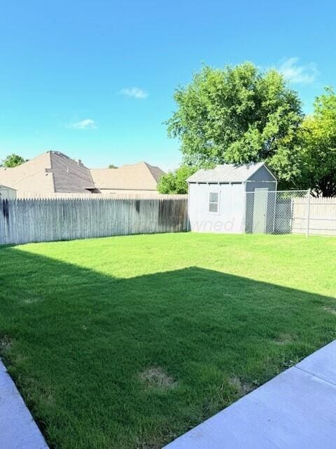 6508 Bayberry Ln, Amarillo, TX 79124 - view of yard