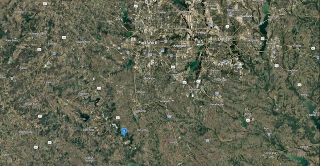 6308 E Ladybank Ct E, Court, TX 76033