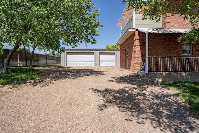 1007 N Jackson St, Amarillo, TX 79107 - view of detached garage
