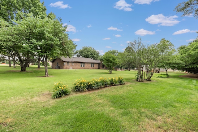 300 W 11th St, Wheeler, TX 79096 - view of grassy yard