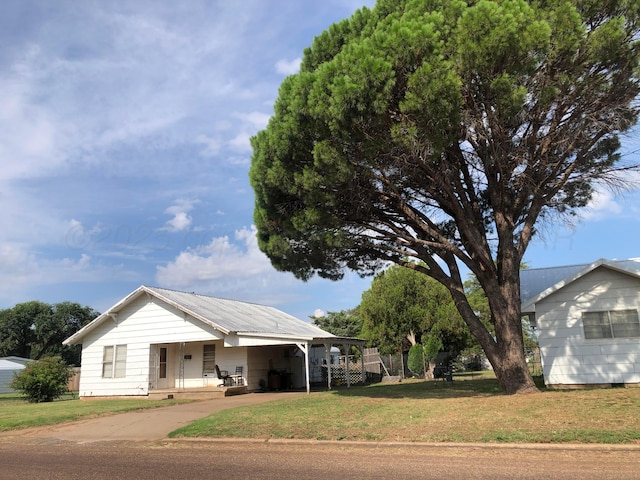 1401 Haskell St, Wellington, TX 79095 - photo 4