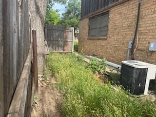 1035 N Duncan St, Pampa, TX 79065 - view of yard