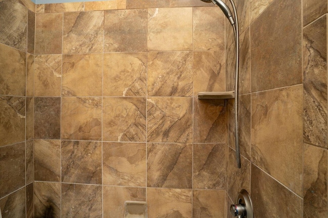 27 Carnoustie Ln, Amarillo, TX 79124 - bathroom view of a tile shower