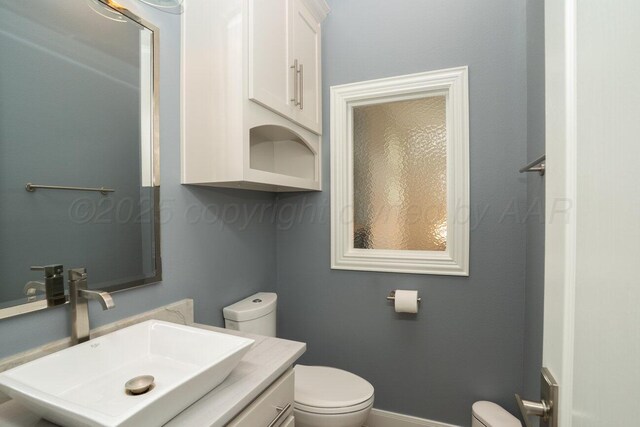 27 Carnoustie Ln, Amarillo, TX 79124 - bathroom with toilet and vanity
