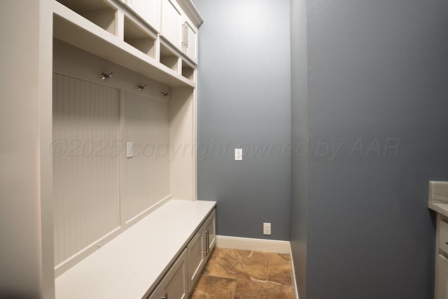 27 Carnoustie Ln, Amarillo, TX 79124 - mudroom featuring baseboards