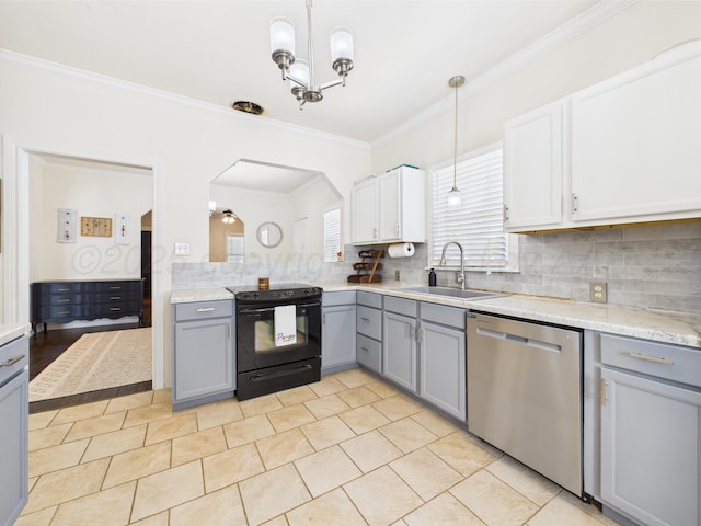 1206 N Russell St, Pampa, TX 79065 - kitchen featuring black range with electric stovetop, stainless steel dishwasher, gray cabinets, a sink, and crown molding