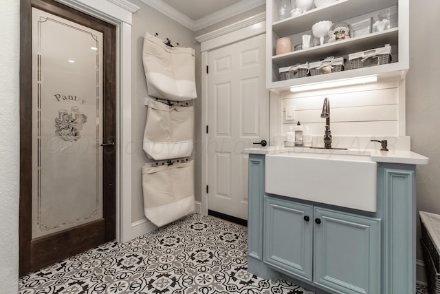 2112 Clubview, Amarillo, TX 79124 - bathroom with vanity and crown molding