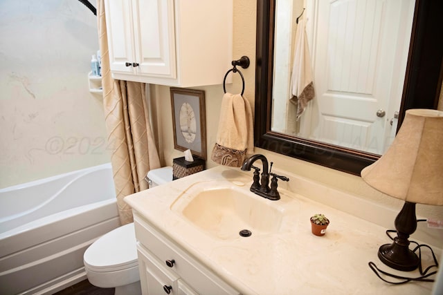 full bathroom with vanity, toilet, and shower / bathtub combination with curtain